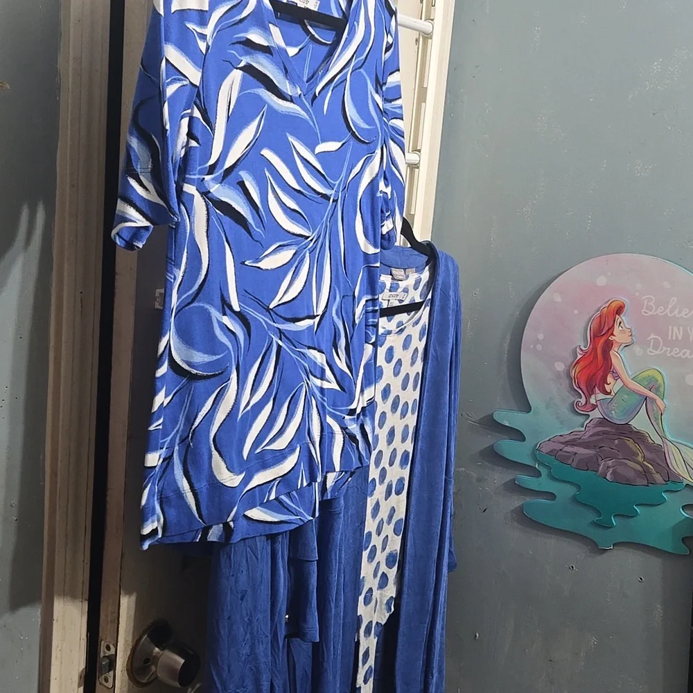 Chico's Southbeach Pantsuit Blue/White Trio - Picture 2 of 10